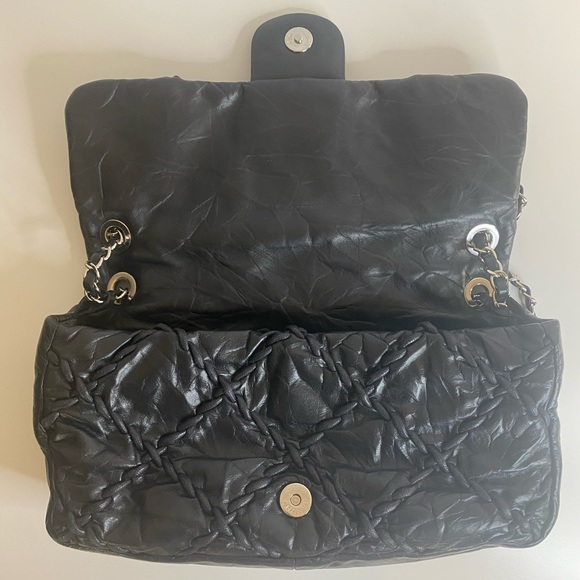 SOLD❌ Authentic Chanel Ultra Stitch Bag - Picture 6 of 16